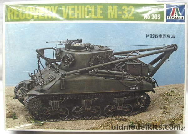 Italeri 1/35 M32 (M-32)TRV Tank Recovery Vehicle Sherman, 203 plastic model kit